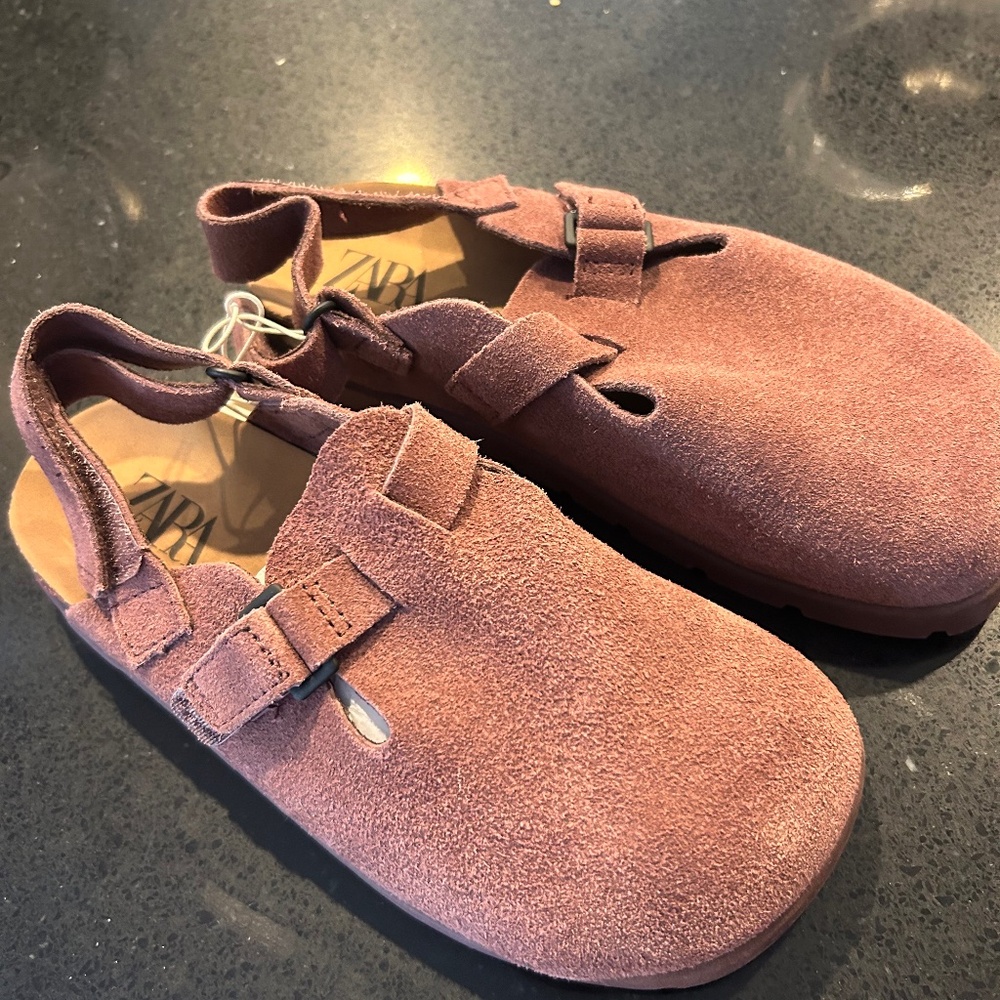 NWT ZARA clogs